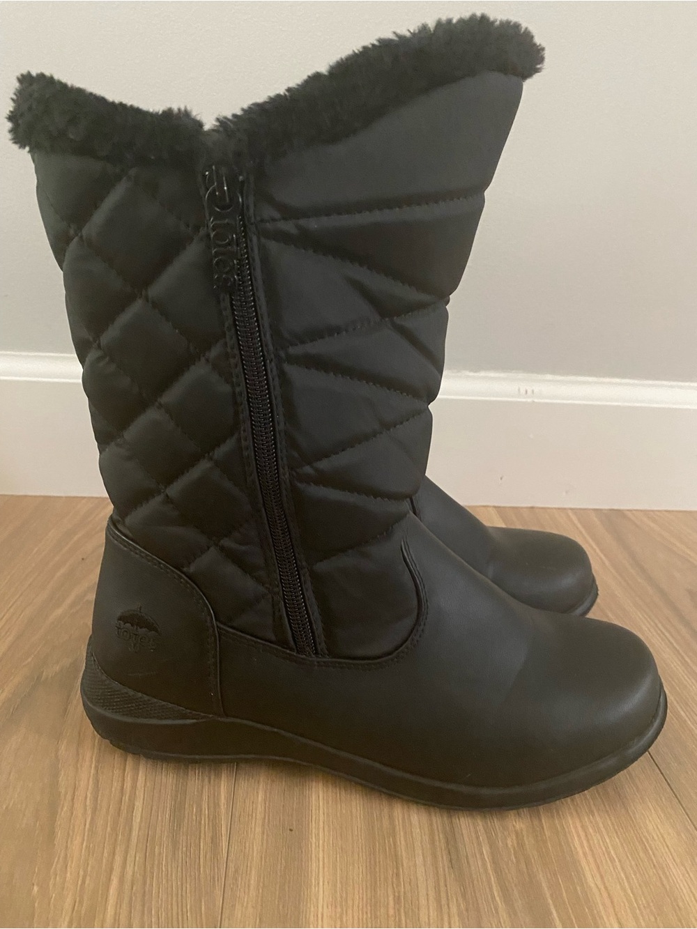 Totes Joni waterproof women’s 8 Wide winter boots Thinsulate insulated fur lined